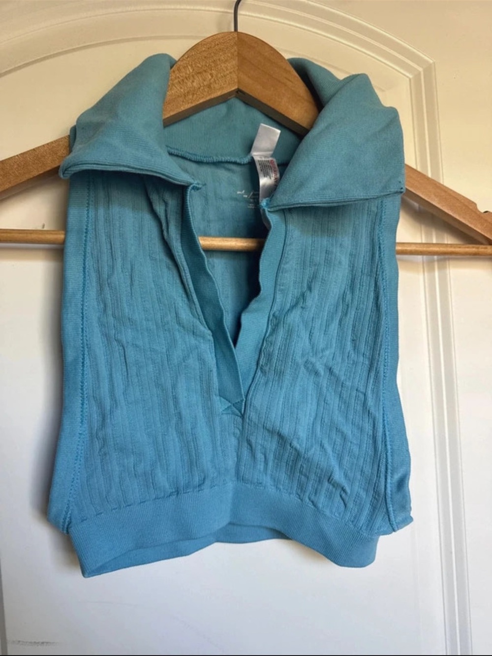 Urban Outfitters Blue Sleeveless Ribbed Knit Polo Cropped Athletic Top